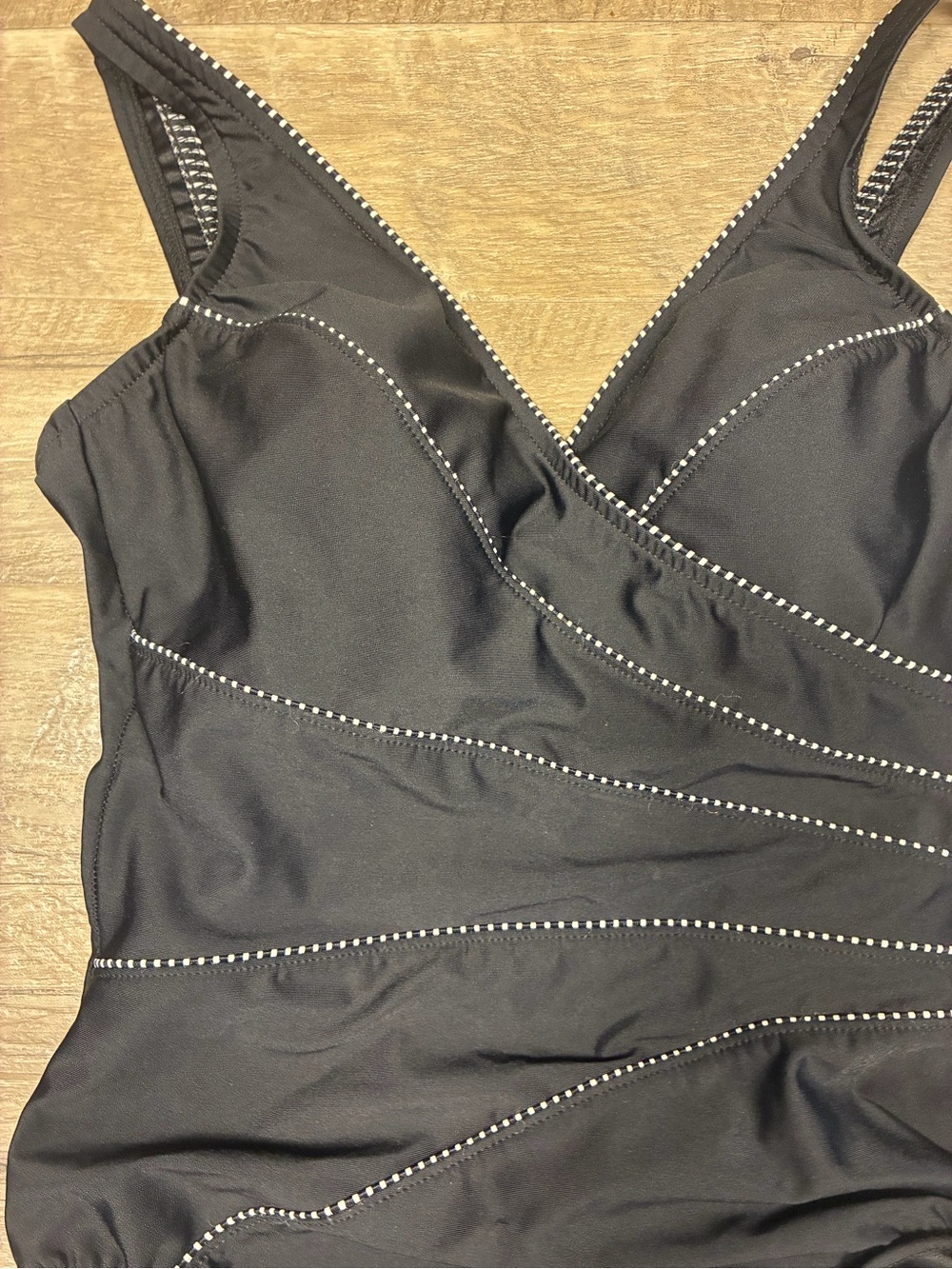 Miraclesuit Horizon One Piece Slimming Tummy Control Swimsuit - Picture 3 of 12